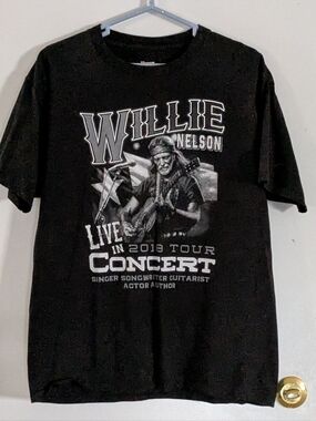 Willie Nelson Live Concert Graphic Tee Lg